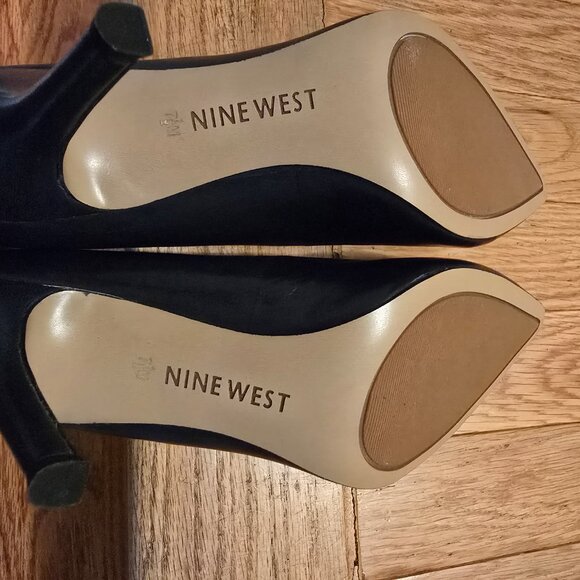 Navy Blue Nine West heels – Size 7.5 (No box) - Picture 2 of 4